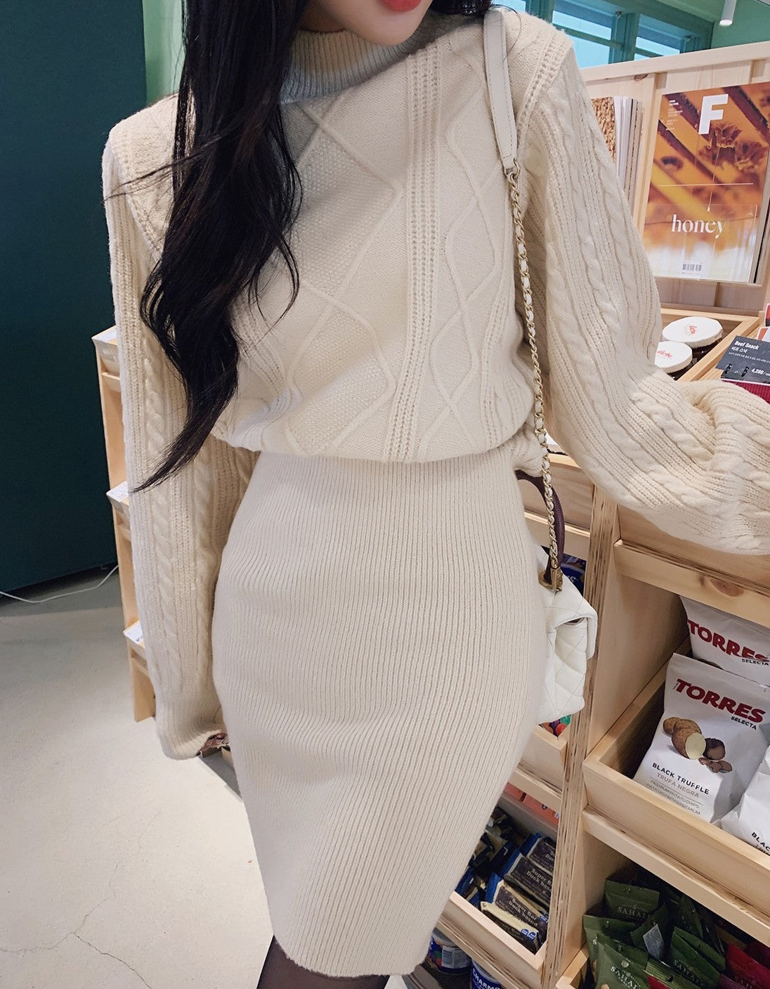 ハイネックニット&ミニスカートワンピ 4897 - 韓国ファッション通販